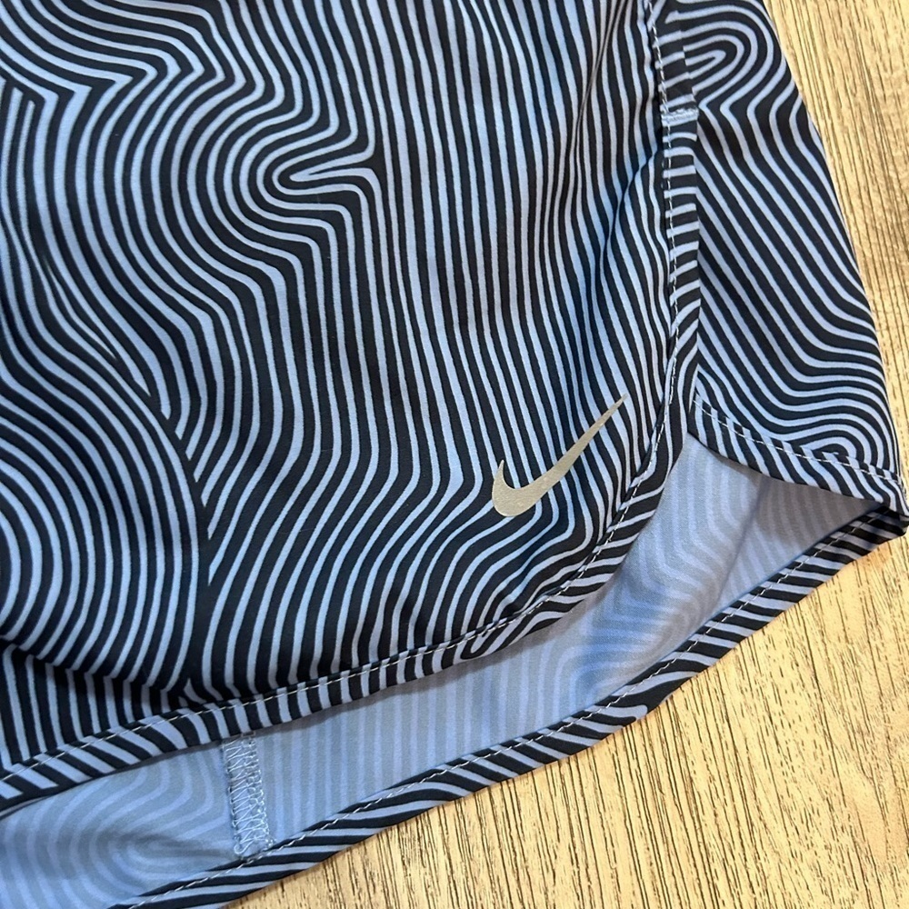 Nike Zen 3” Rival Running Shorts with Moisture Wicking Fabric Comfortable Fit - Picture 3 of 13
